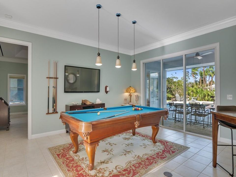 En Venta: $2,395,000 (4 camas, 3 baños, 2691 Pies cuadrados)