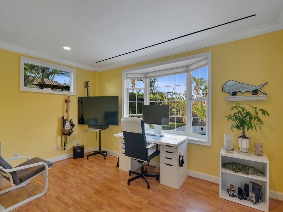 En Venta: $2,395,000 (4 camas, 3 baños, 2691 Pies cuadrados)