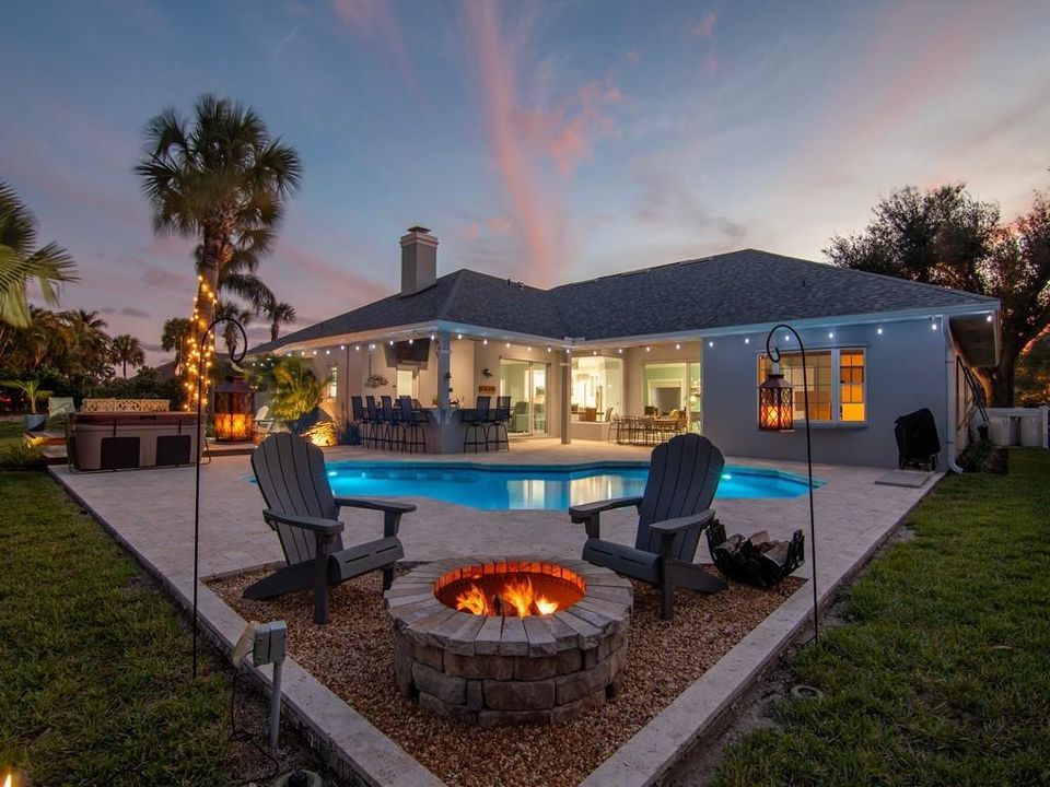 En Venta: $2,395,000 (4 camas, 3 baños, 2691 Pies cuadrados)