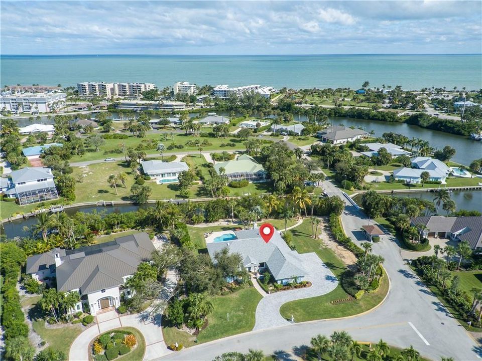 En Venta: $2,395,000 (4 camas, 3 baños, 2691 Pies cuadrados)