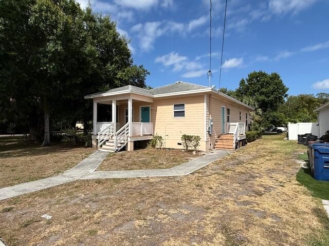 待售: $400,000 (3 贝兹, 2 浴室, 1200 平方英尺)