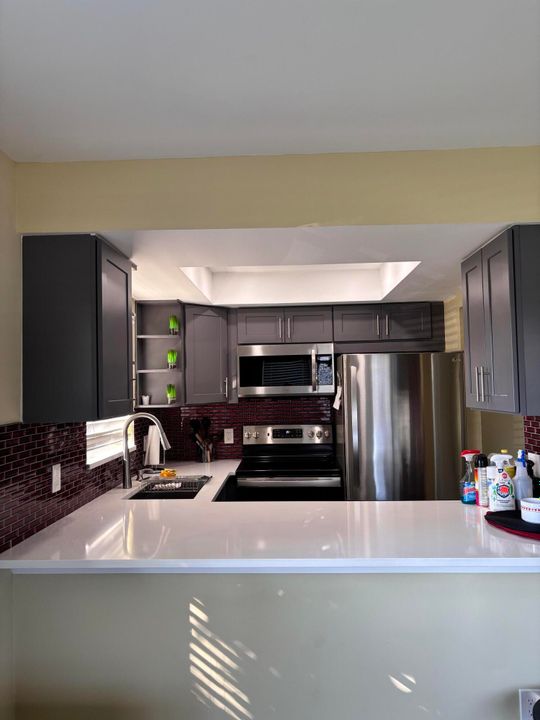 出租: $1,600 (1 贝兹, 1 浴室, 684 平方英尺)