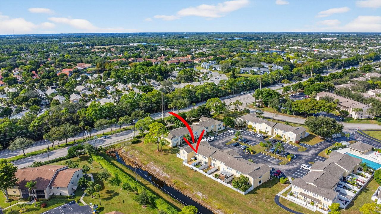 待售: $329,000 (2 贝兹, 2 浴室, 1195 平方英尺)