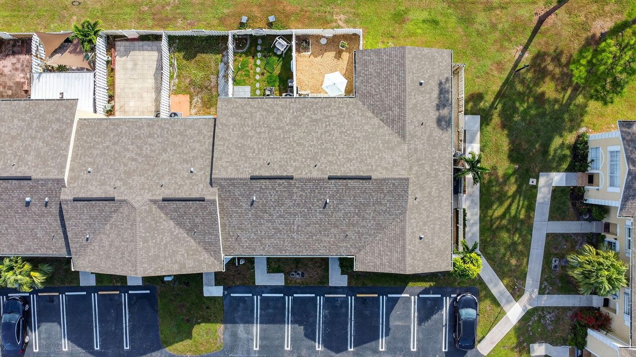 待售: $329,000 (2 贝兹, 2 浴室, 1195 平方英尺)