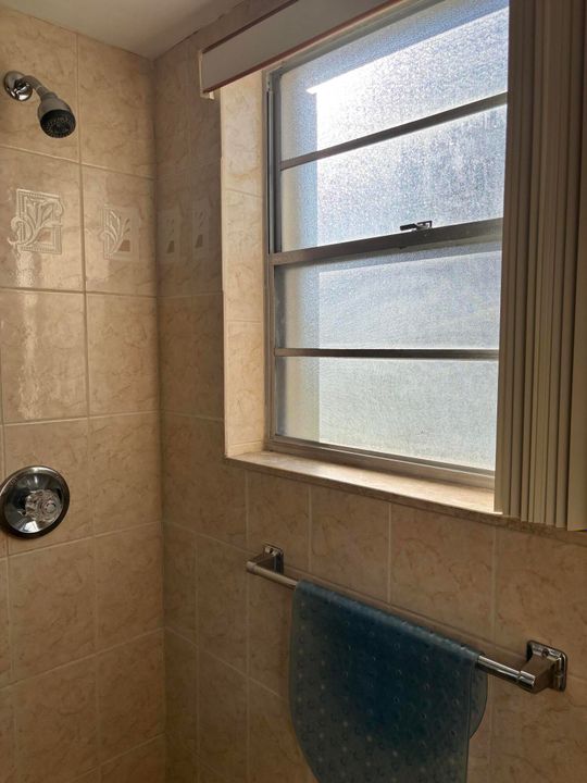 出租: $1,600 (1 贝兹, 1 浴室, 684 平方英尺)