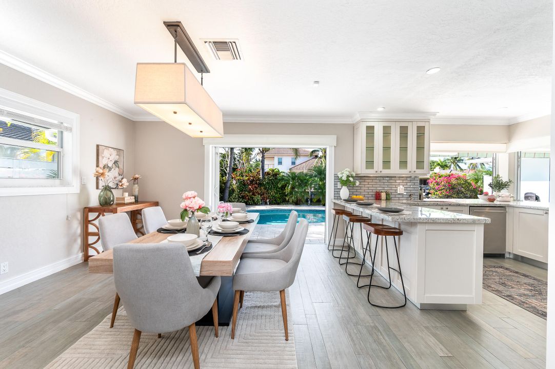 合同活跃: $1,975,000 (3 贝兹, 2 浴室, 1679 平方英尺)