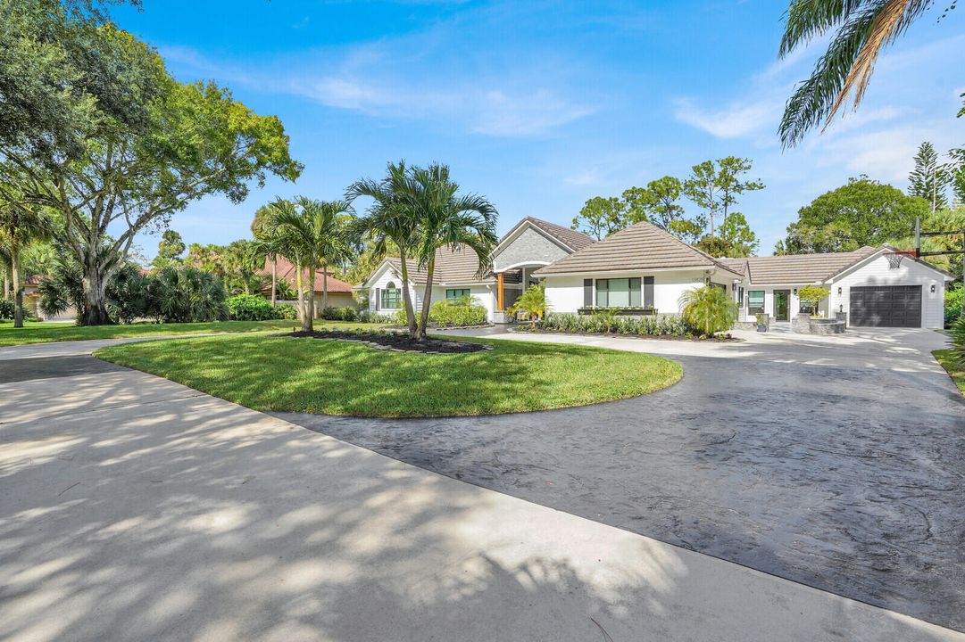 En Venta: $2,125,000 (5 camas, 4 baños, 3935 Pies cuadrados)