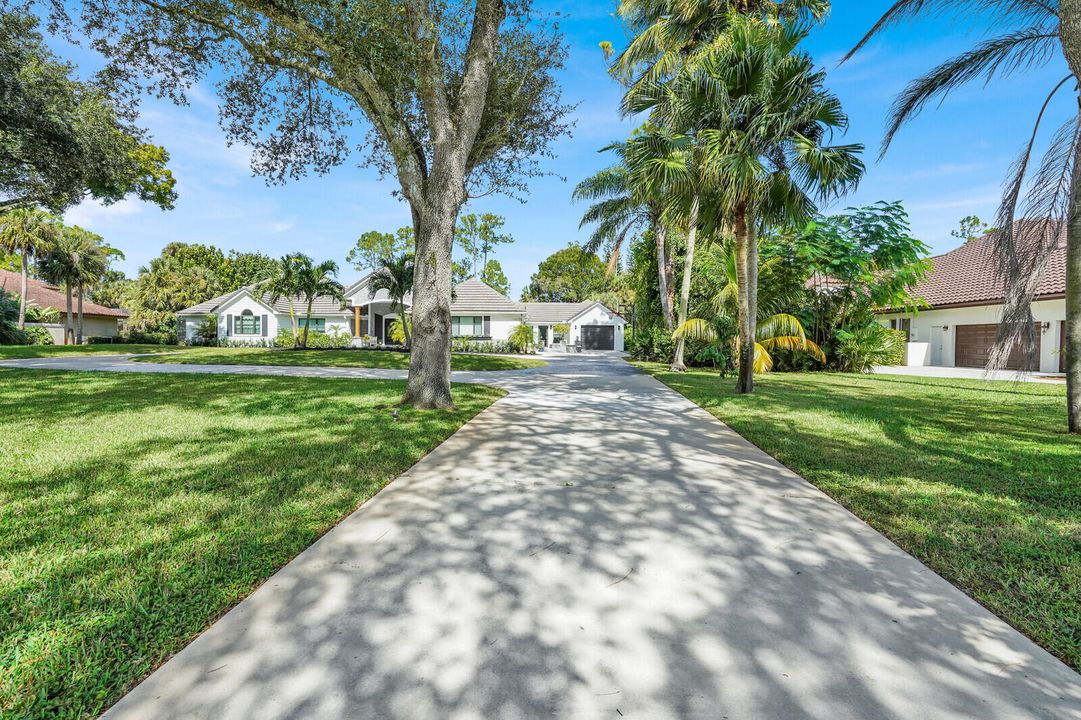 En Venta: $2,125,000 (5 camas, 4 baños, 3935 Pies cuadrados)