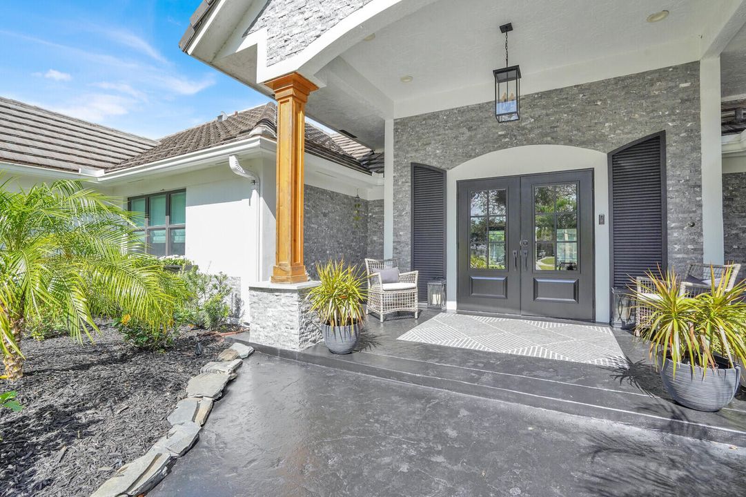 En Venta: $2,125,000 (5 camas, 4 baños, 3935 Pies cuadrados)