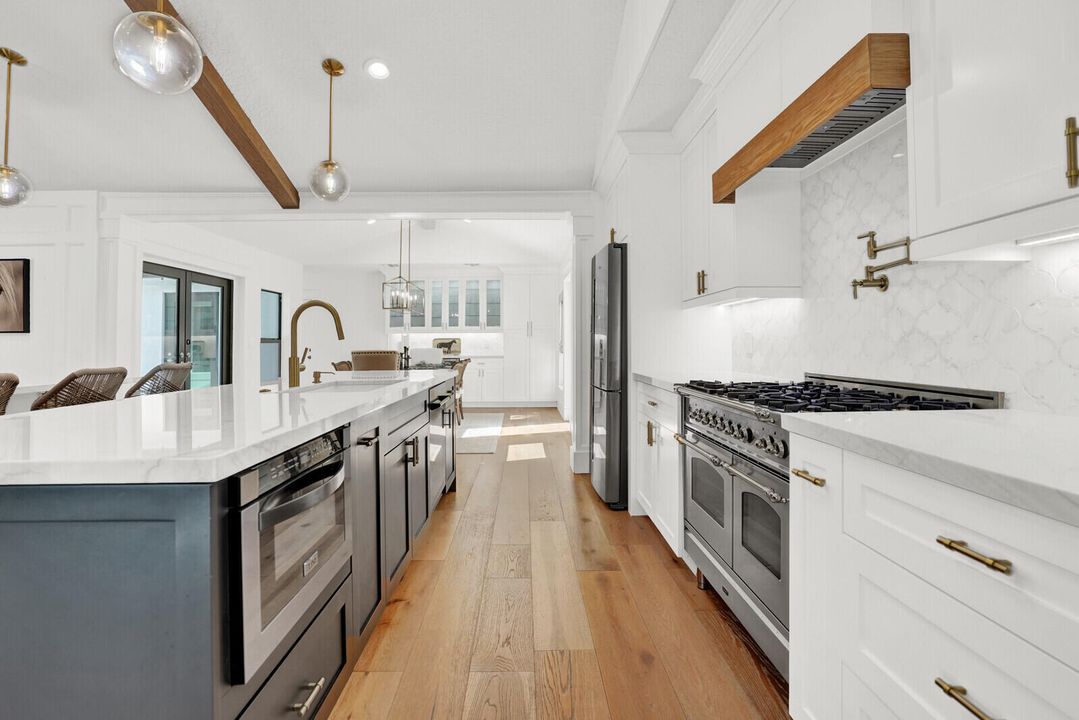 En Venta: $2,125,000 (5 camas, 4 baños, 3935 Pies cuadrados)