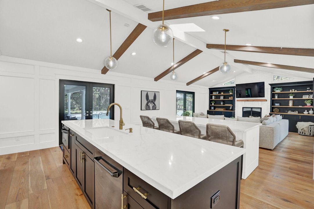 En Venta: $2,125,000 (5 camas, 4 baños, 3935 Pies cuadrados)