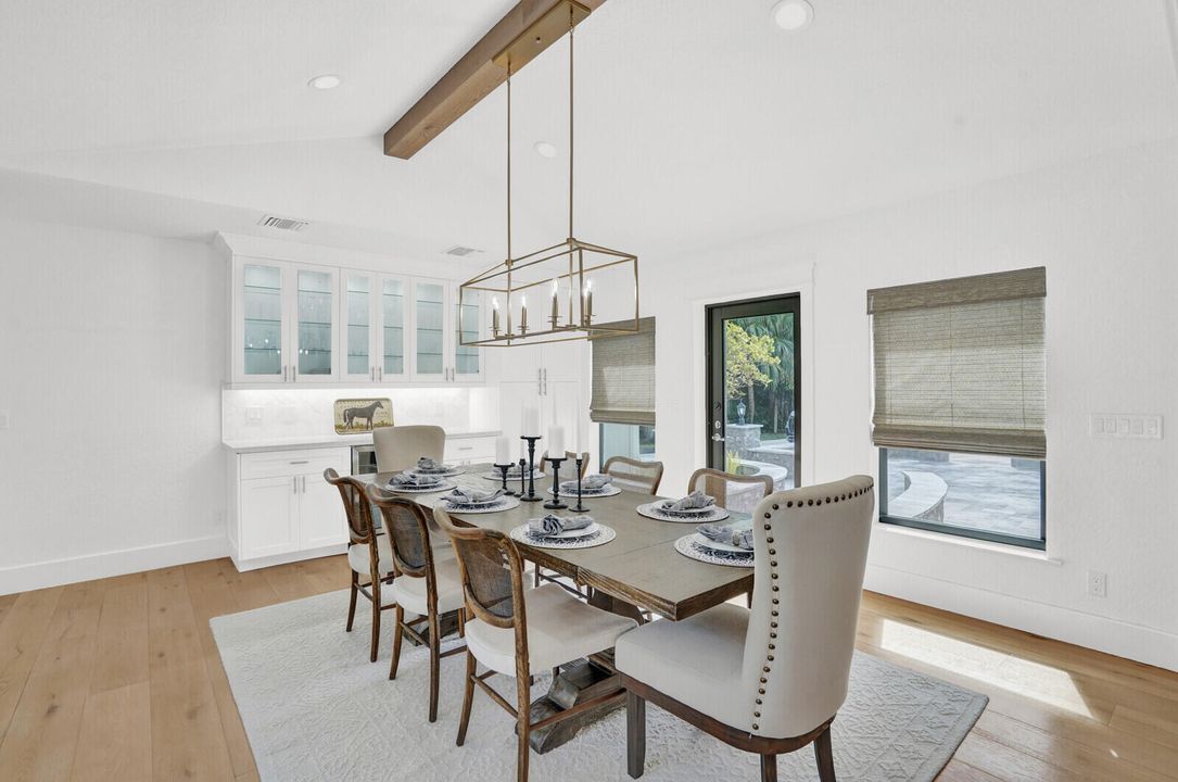 En Venta: $2,125,000 (5 camas, 4 baños, 3935 Pies cuadrados)