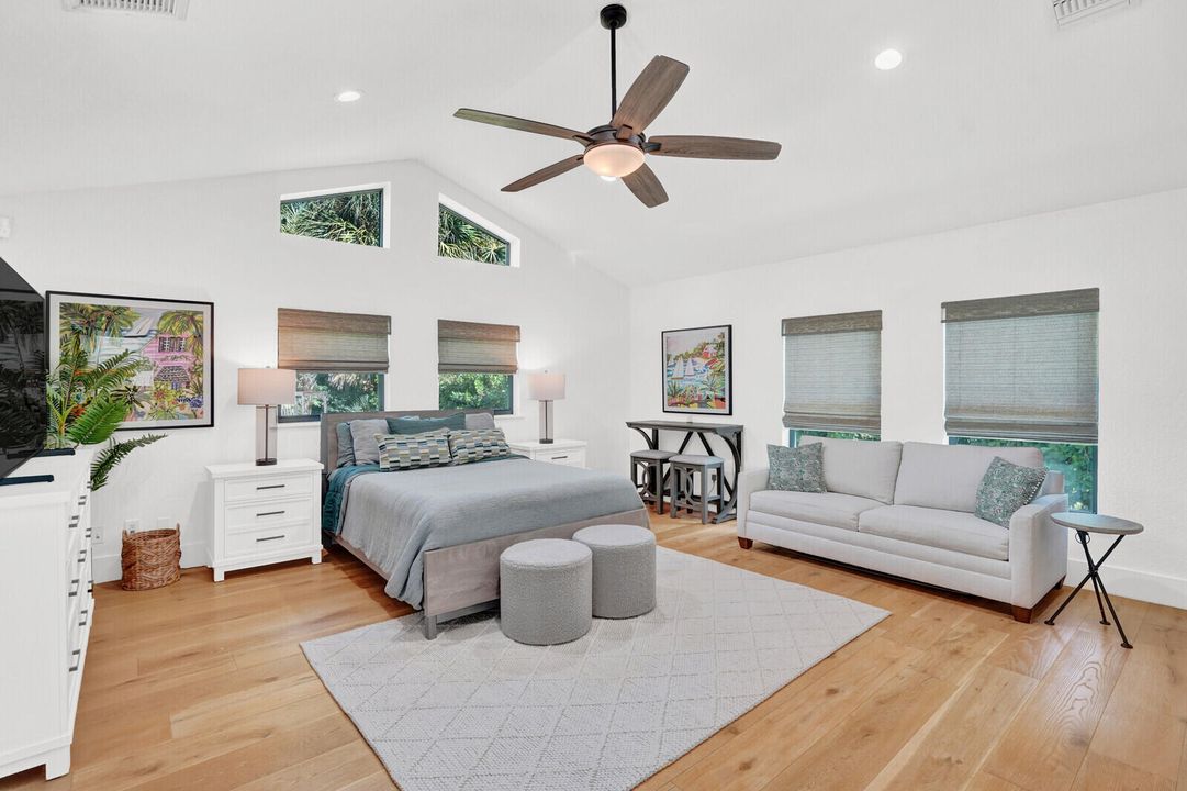 En Venta: $2,125,000 (5 camas, 4 baños, 3935 Pies cuadrados)