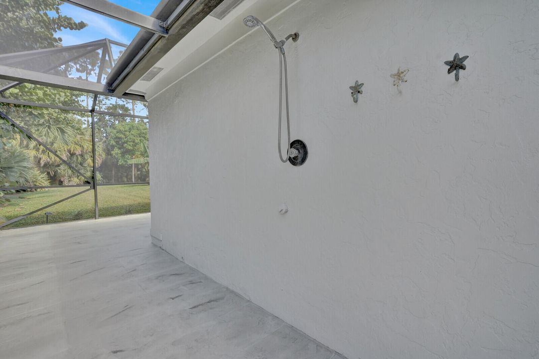 En Venta: $2,125,000 (5 camas, 4 baños, 3935 Pies cuadrados)