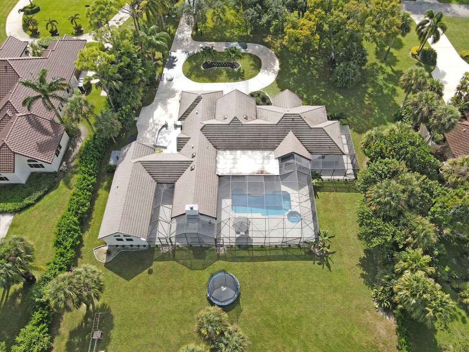 En Venta: $2,125,000 (5 camas, 4 baños, 3935 Pies cuadrados)