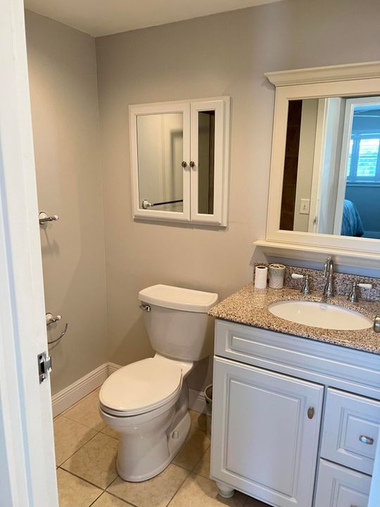 待售: $115,000 (2 贝兹, 2 浴室, 880 平方英尺)