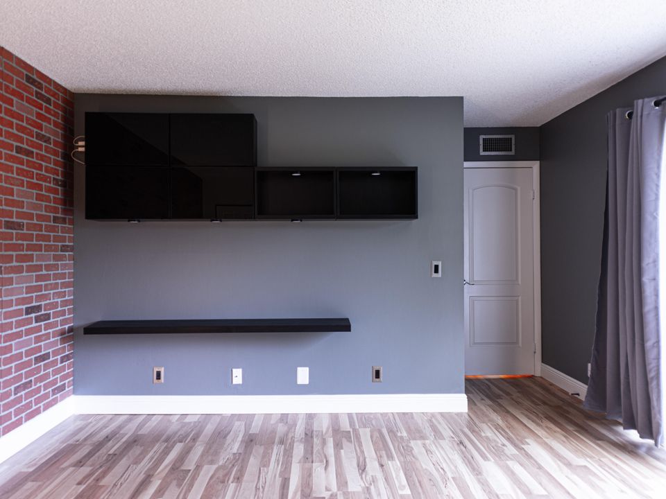 For Rent: $2,750 (2 beds, 2 baths, 1230 Square Feet)