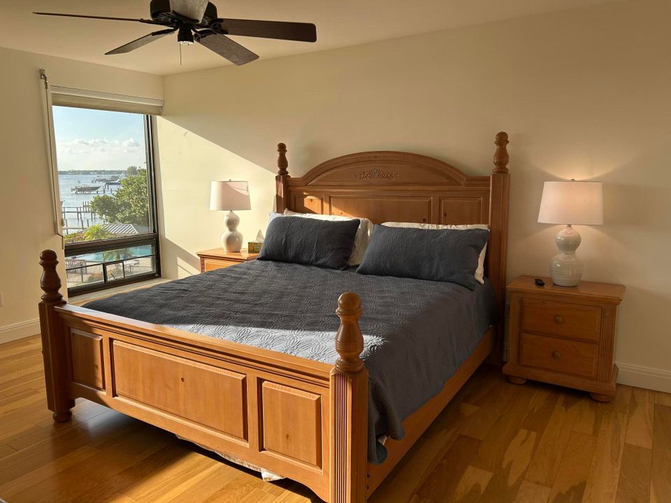 出租: $5,150 (2 贝兹, 2 浴室, 1417 平方英尺)