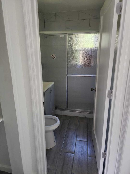 В аренду: $2,100 (2 спален, 1 ванн, 903 Квадратных фут)