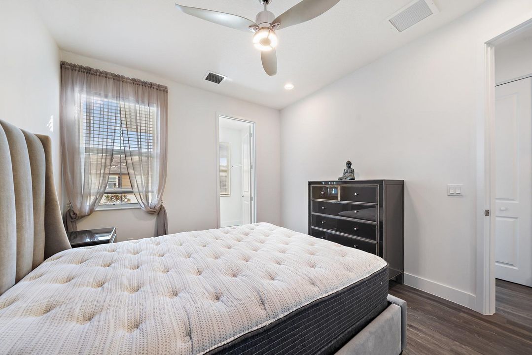 For Rent: $5,000 (3 beds, 2 baths, 2144 Square Feet)