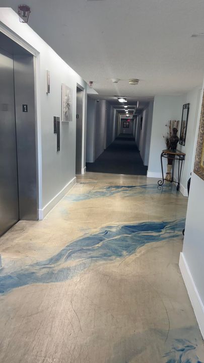 Active With Contract: $1,650 (1 beds, 1 baths, 741 Square Feet)