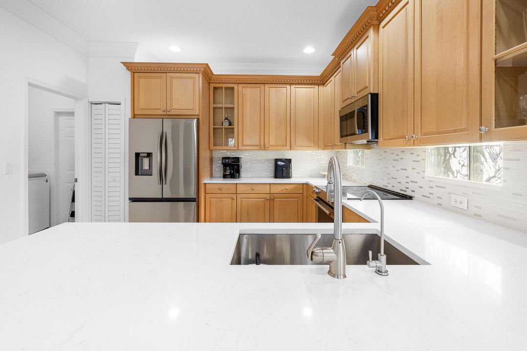 待售: $632,000 (4 贝兹, 3 浴室, 2414 平方英尺)