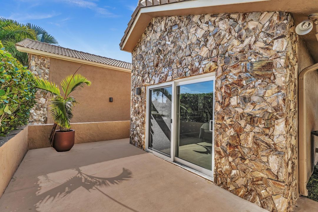 待售: $930,000 (3 贝兹, 3 浴室, 2363 平方英尺)