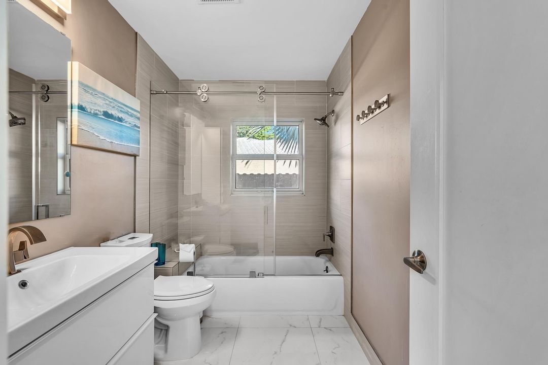 待售: $930,000 (3 贝兹, 3 浴室, 2363 平方英尺)