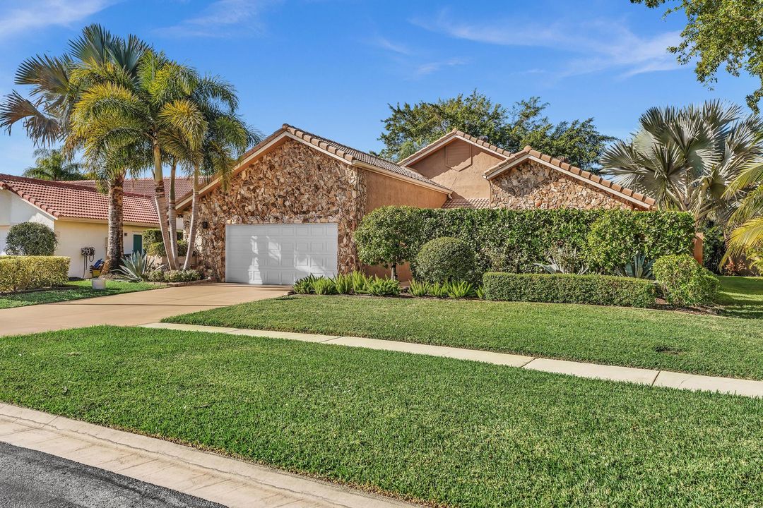 待售: $930,000 (3 贝兹, 3 浴室, 2363 平方英尺)