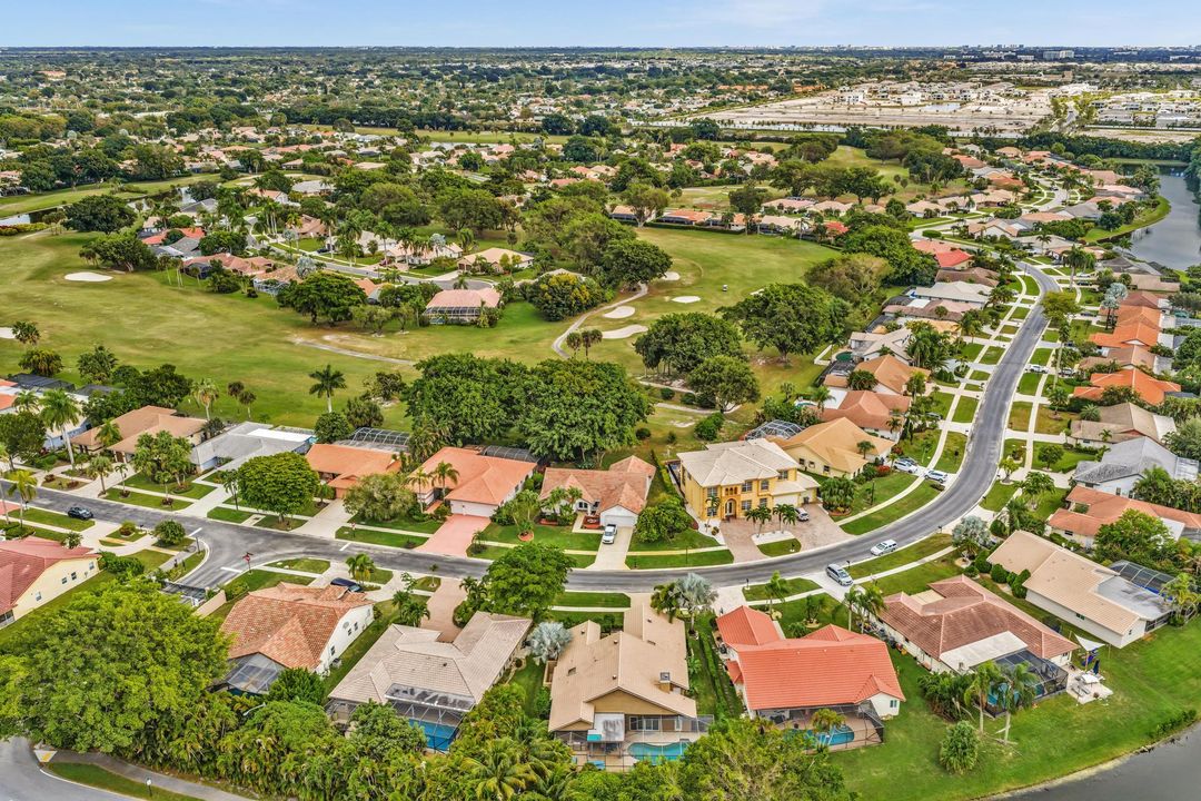 待售: $930,000 (3 贝兹, 3 浴室, 2363 平方英尺)