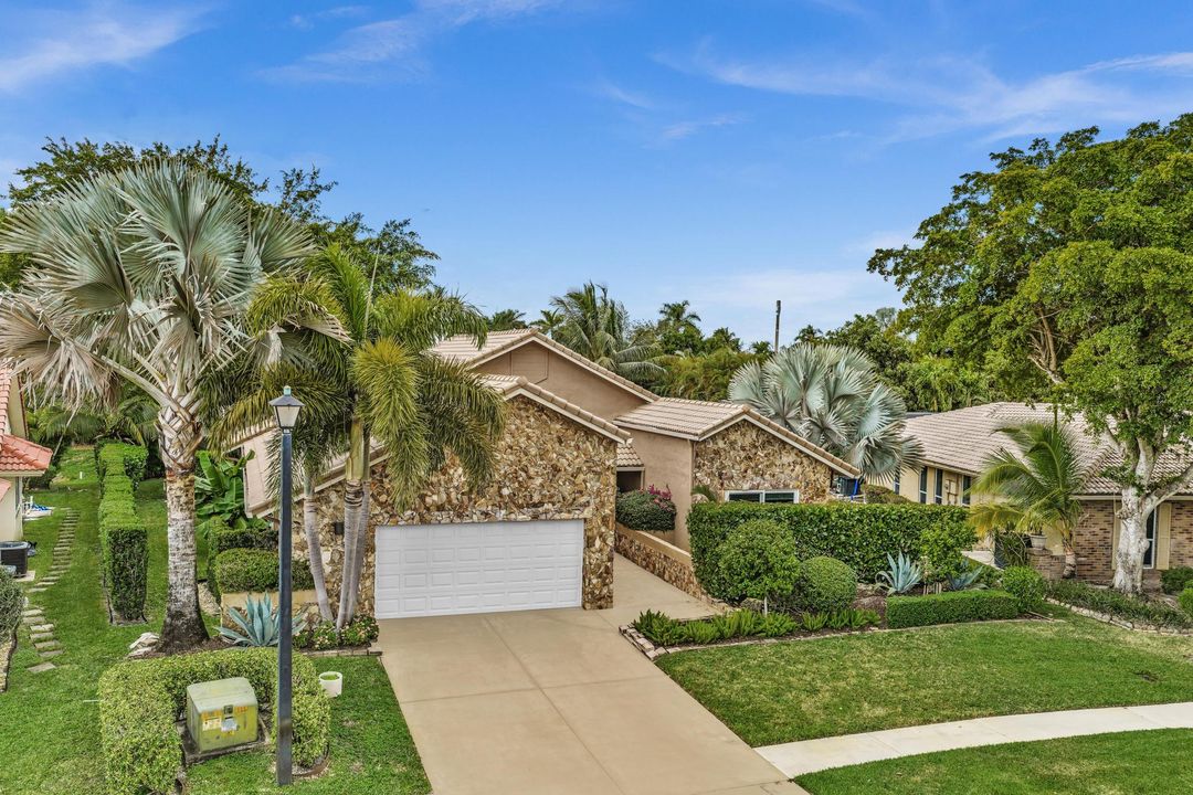 待售: $930,000 (3 贝兹, 3 浴室, 2363 平方英尺)