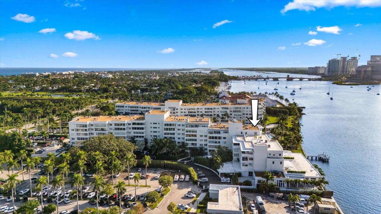 For Sale: $8,500,000 (2 beds, 3 baths, 2794 Square Feet)