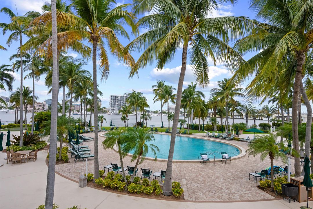 For Sale: $8,500,000 (2 beds, 3 baths, 2794 Square Feet)