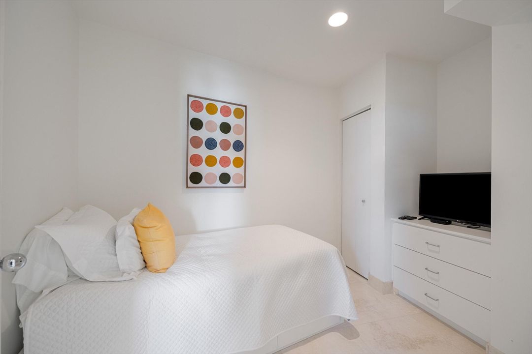 For Sale: $8,500,000 (2 beds, 3 baths, 2794 Square Feet)