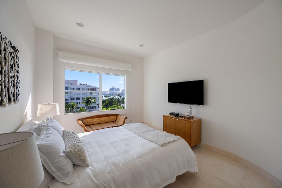 For Sale: $8,500,000 (2 beds, 3 baths, 2794 Square Feet)