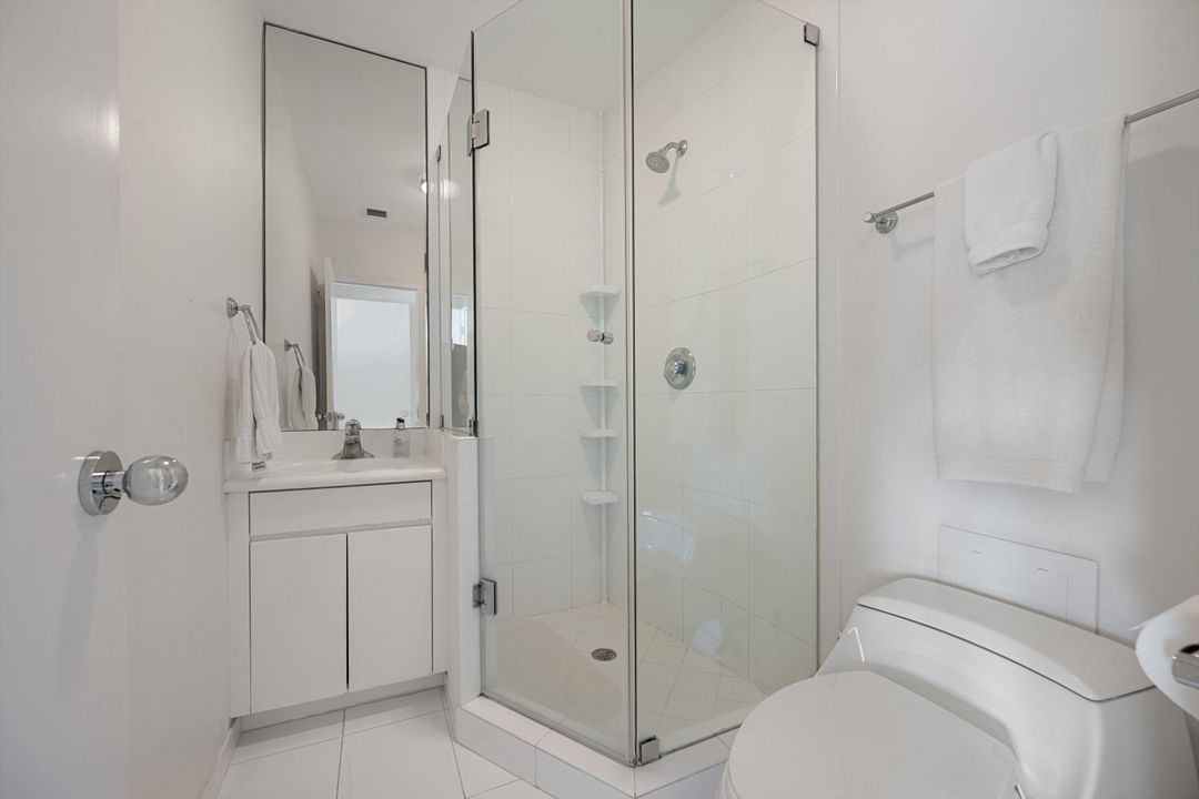 For Sale: $8,500,000 (2 beds, 3 baths, 2794 Square Feet)