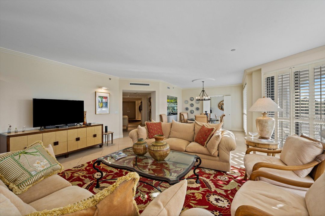 For Sale: $2,995,000 (3 beds, 3 baths, 3136 Square Feet)