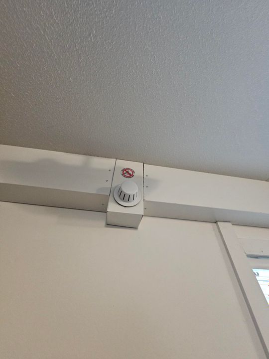 На продажу: $165,000 (2 спален, 1 ванн, 975 Квадратных фут)