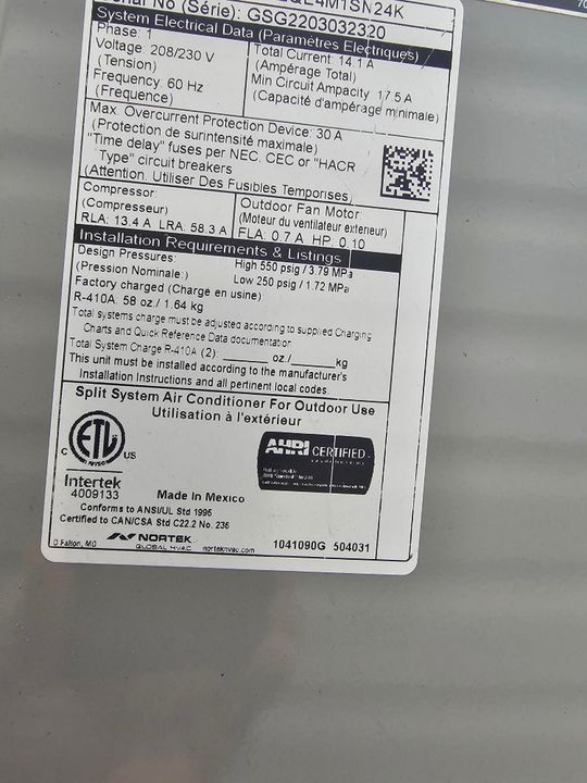 На продажу: $165,000 (2 спален, 1 ванн, 975 Квадратных фут)