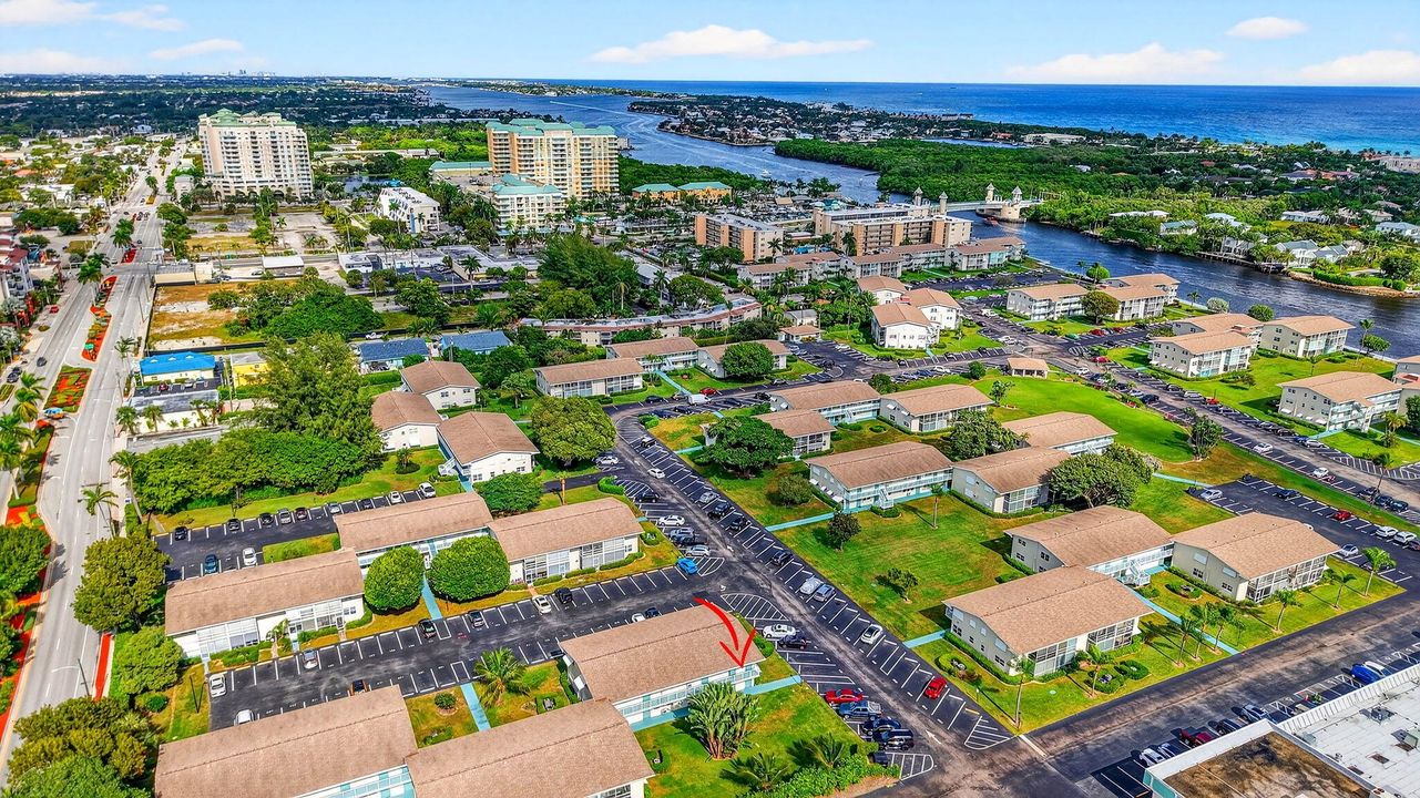 For Sale: $190,000 (2 beds, 1 baths, 815 Square Feet)