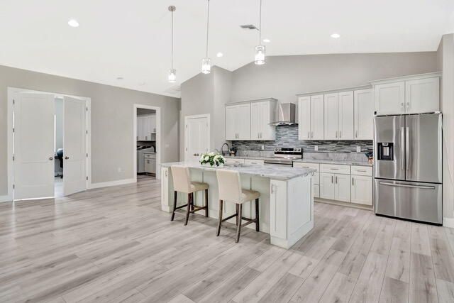 For Rent: $6,200 (4 beds, 3 baths, 2573 Square Feet)