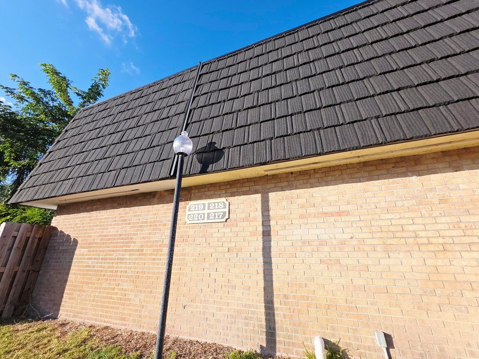 待售: $259,990 (2 贝兹, 2 浴室, 1260 平方英尺)