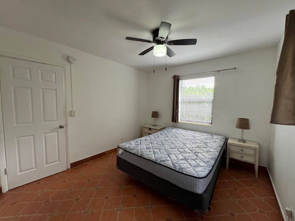 В аренду: $1,750 (1 спален, 1 ванн, 500 Квадратных фут)