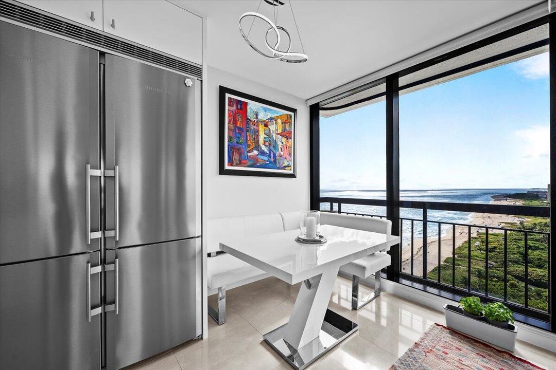 For Sale: $1,899,900 (2 beds, 3 baths, 2011 Square Feet)