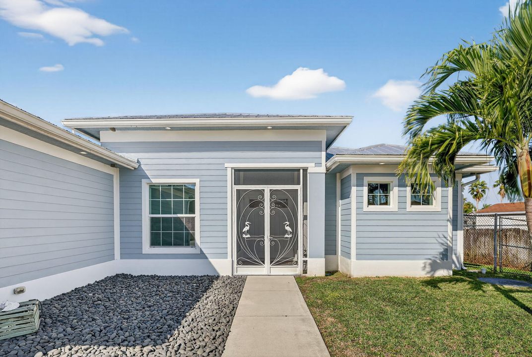 En Venta: $799,990 (3 camas, 3 baños, 2493 Pies cuadrados)