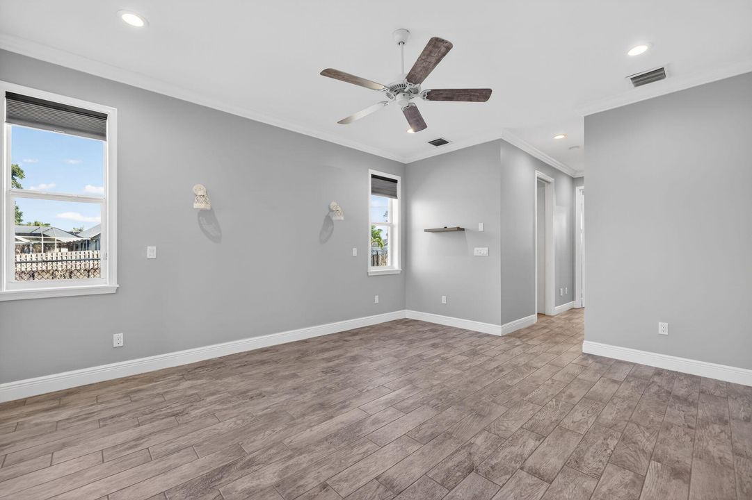 En Venta: $799,990 (3 camas, 3 baños, 2493 Pies cuadrados)