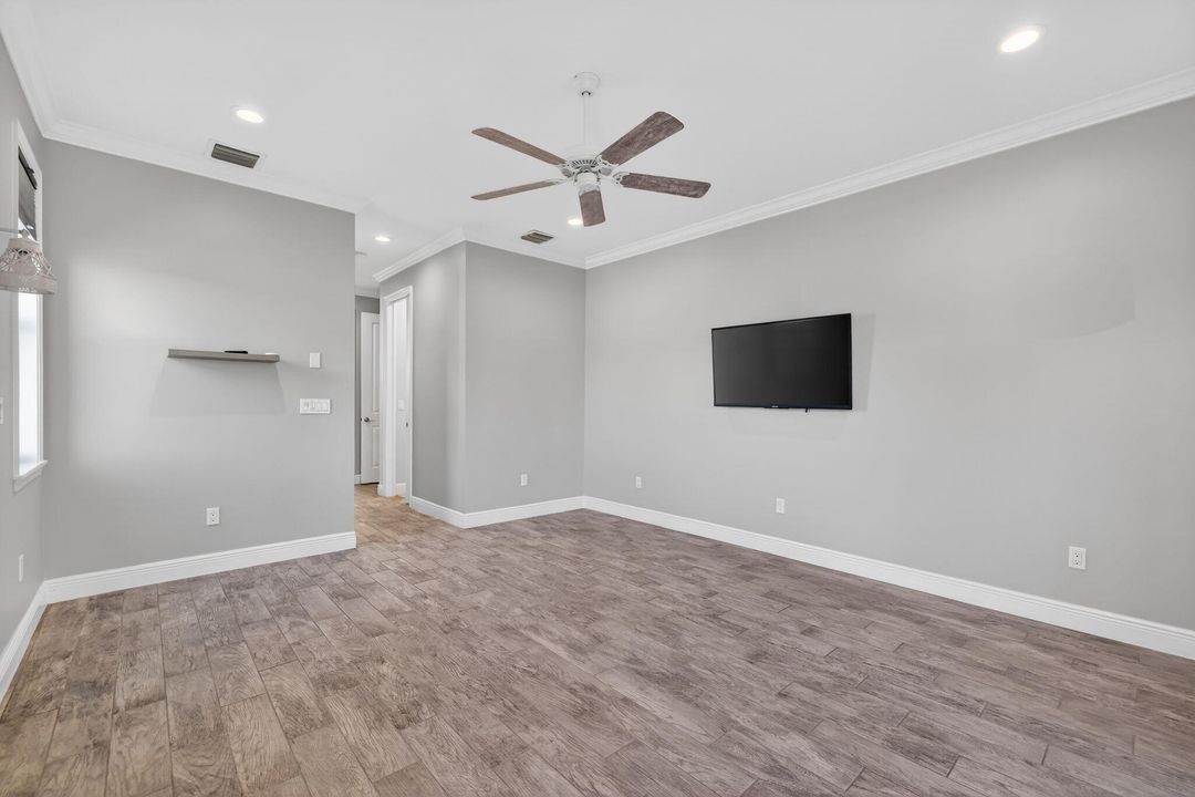 En Venta: $799,990 (3 camas, 3 baños, 2493 Pies cuadrados)