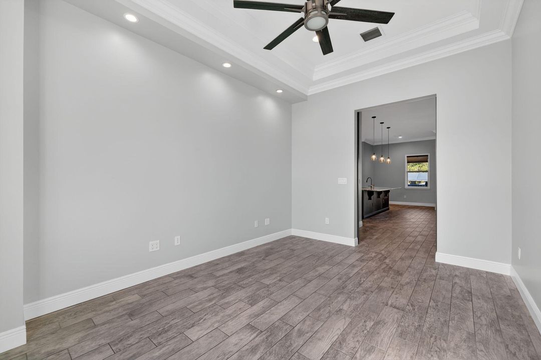 En Venta: $799,990 (3 camas, 3 baños, 2493 Pies cuadrados)