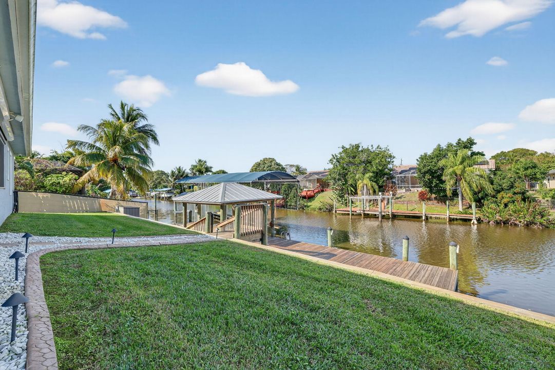 En Venta: $799,990 (3 camas, 3 baños, 2493 Pies cuadrados)