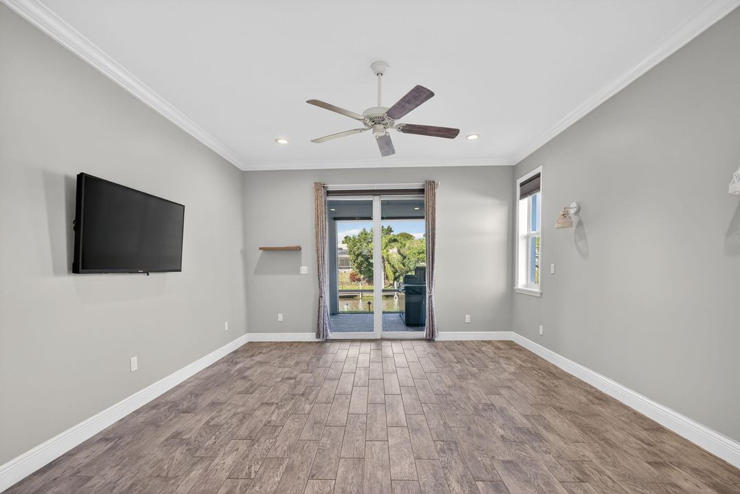 En Venta: $799,990 (3 camas, 3 baños, 2493 Pies cuadrados)